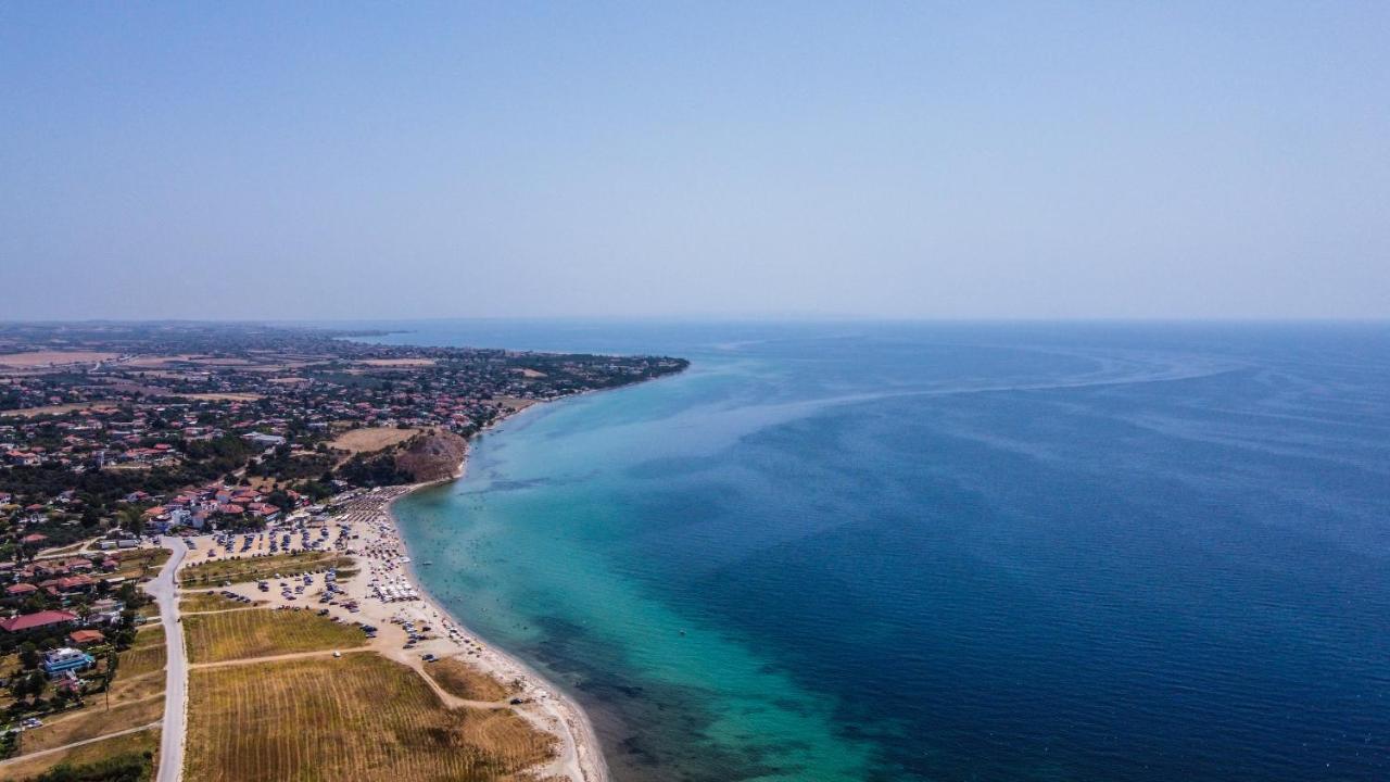 Galinis' Sea Front Studios Nea Kallikrateia Ngoại thất bức ảnh