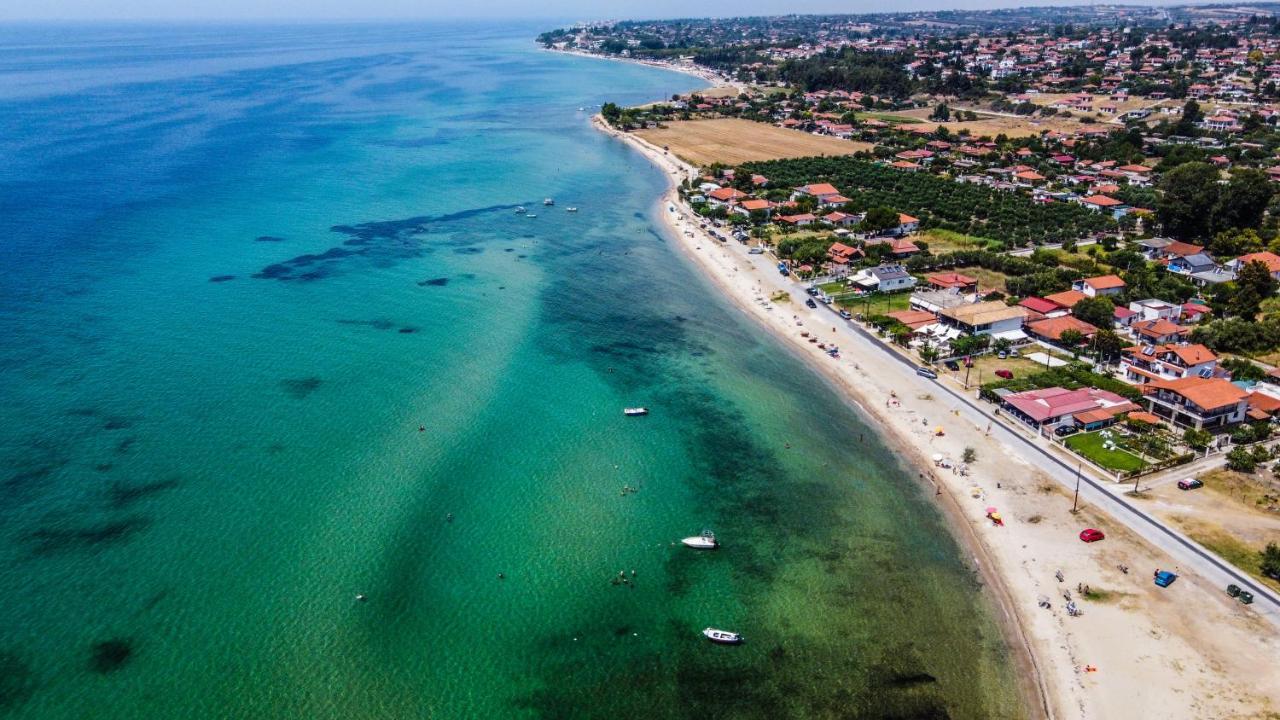 Galinis' Sea Front Studios Nea Kallikrateia Ngoại thất bức ảnh